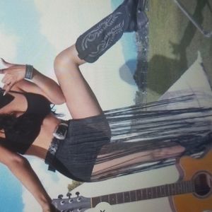 SOLID CROP CAMI TOP AND FRINGE SKIRT SET WITHOUT BELT SIZE 6.